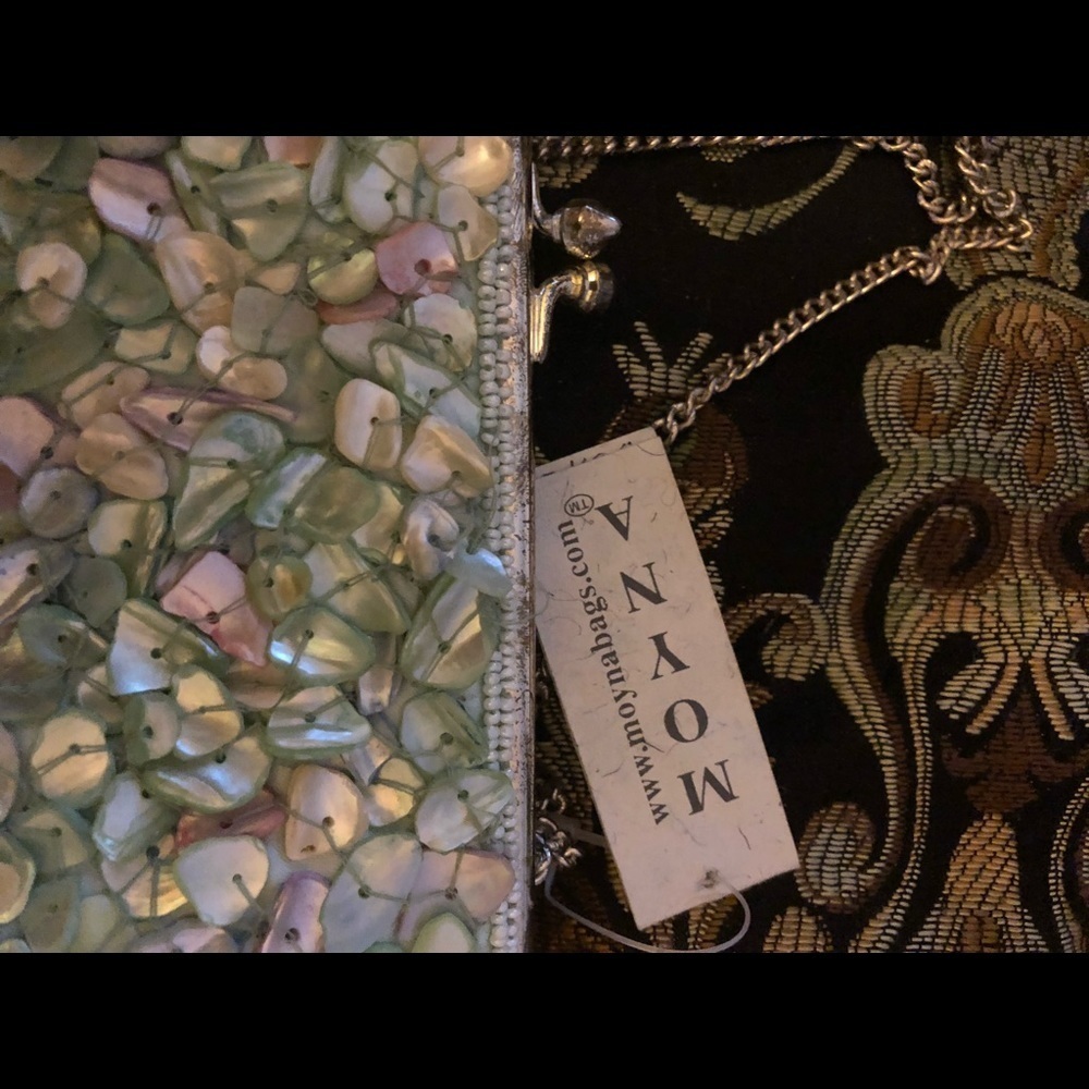 Monya Shell Handbag - Picture 4 of 5
